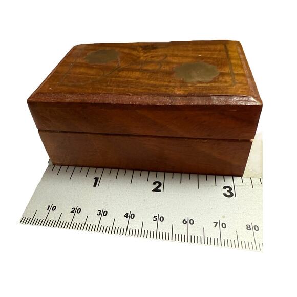 Vintage Solid Wooden Mini Storage Box with Brass Flower In-Lay - Picture 6 of 6